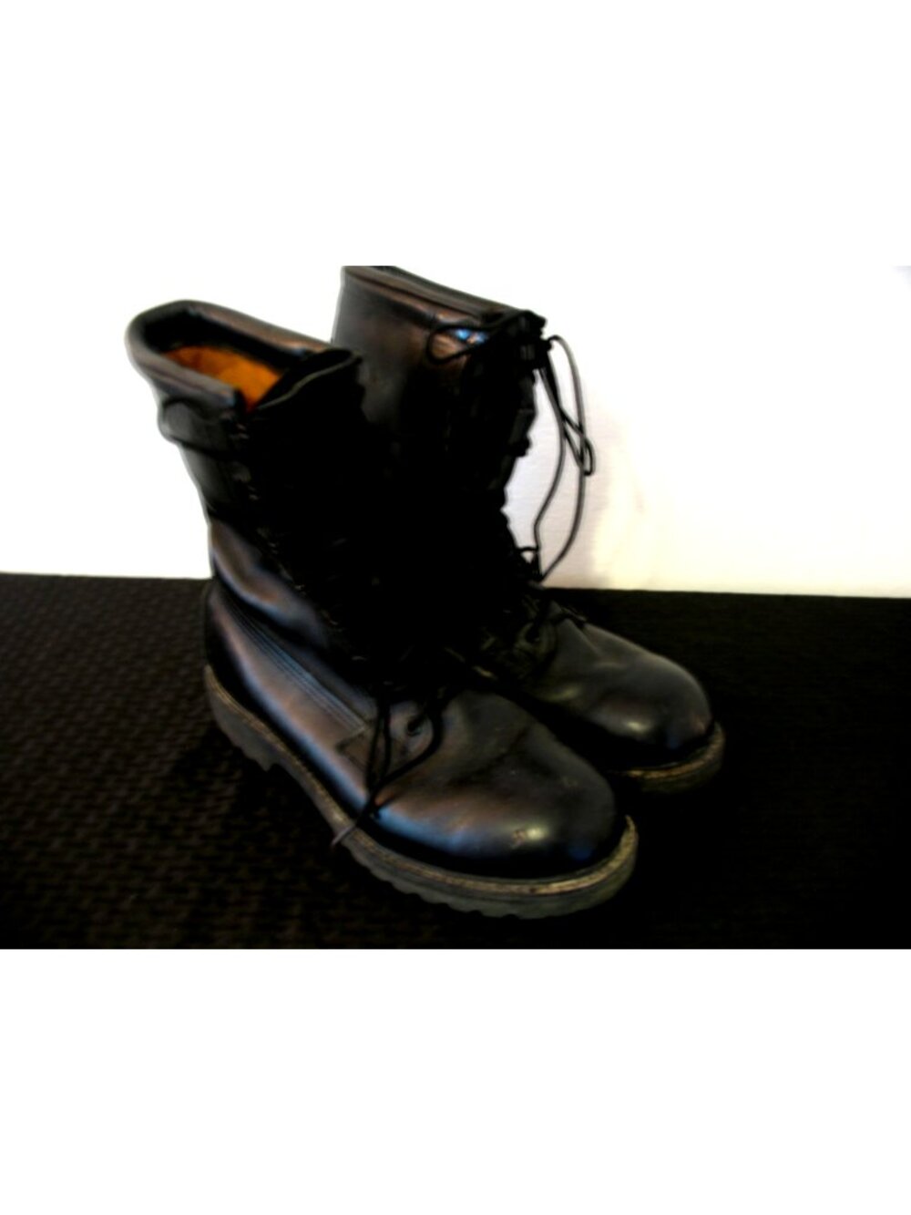 Quality Outfitter Boots Men's 9 Made with Kevlar Vibram Leather Composite Toe